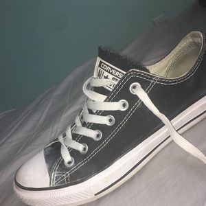 Womens Black Low top Converse
